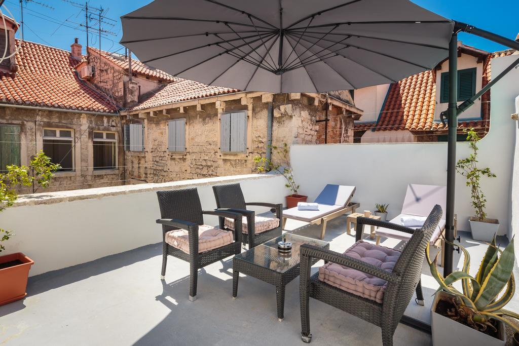 Cindro Apartment With Terrace Split Buitenkant foto